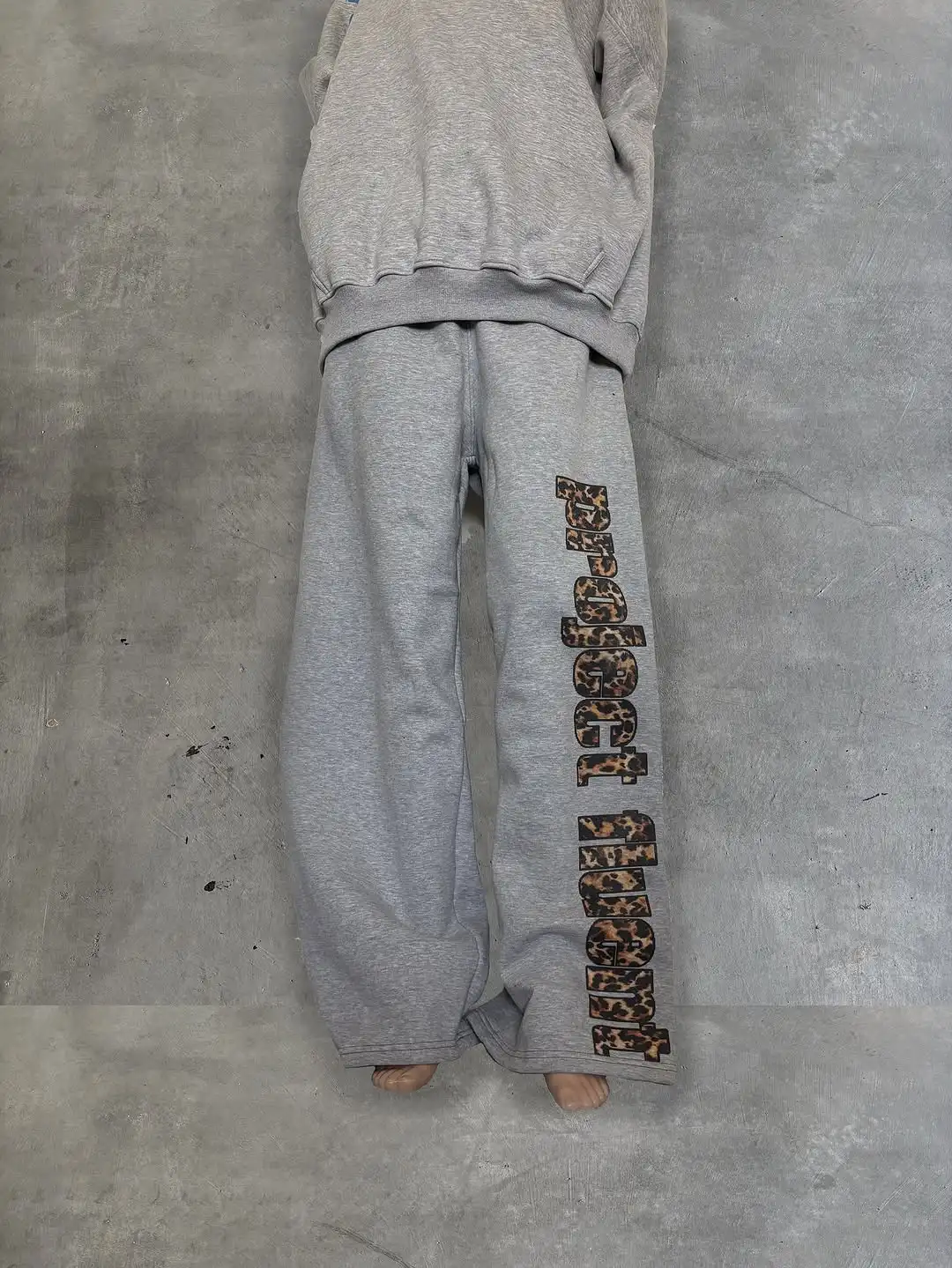 

2025 Harajuku High Street Retro Instagram-Inspired Graphic Print Casual Trousers Shrink-Fit Low-Rise Straight Leg Unisex Pants