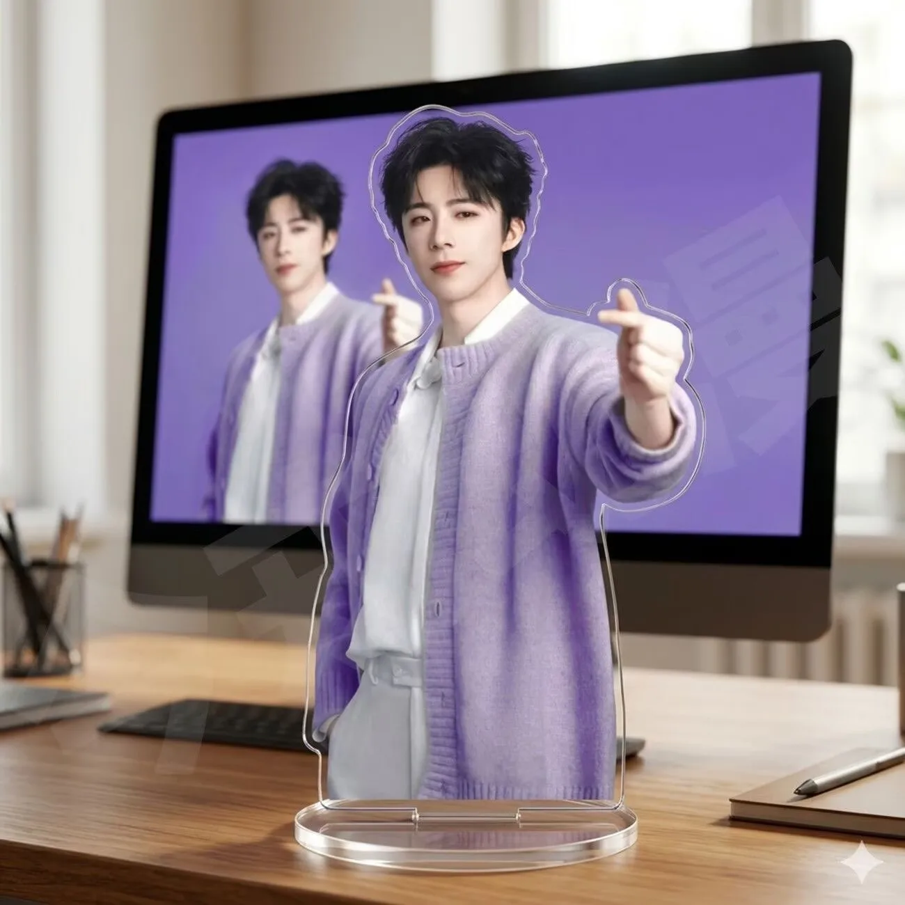 

Liu Yuning's latest endorsement image for the same purple sweater is a new acrylic brand DIY peripheral cosplay signboard