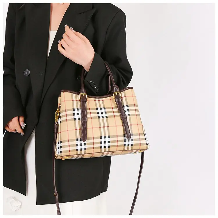 

Trendsetting Minimalist Messenger Bag Women Chic Crossbody Handbag Vintage Textured Leather Purse Large Capacity Tote