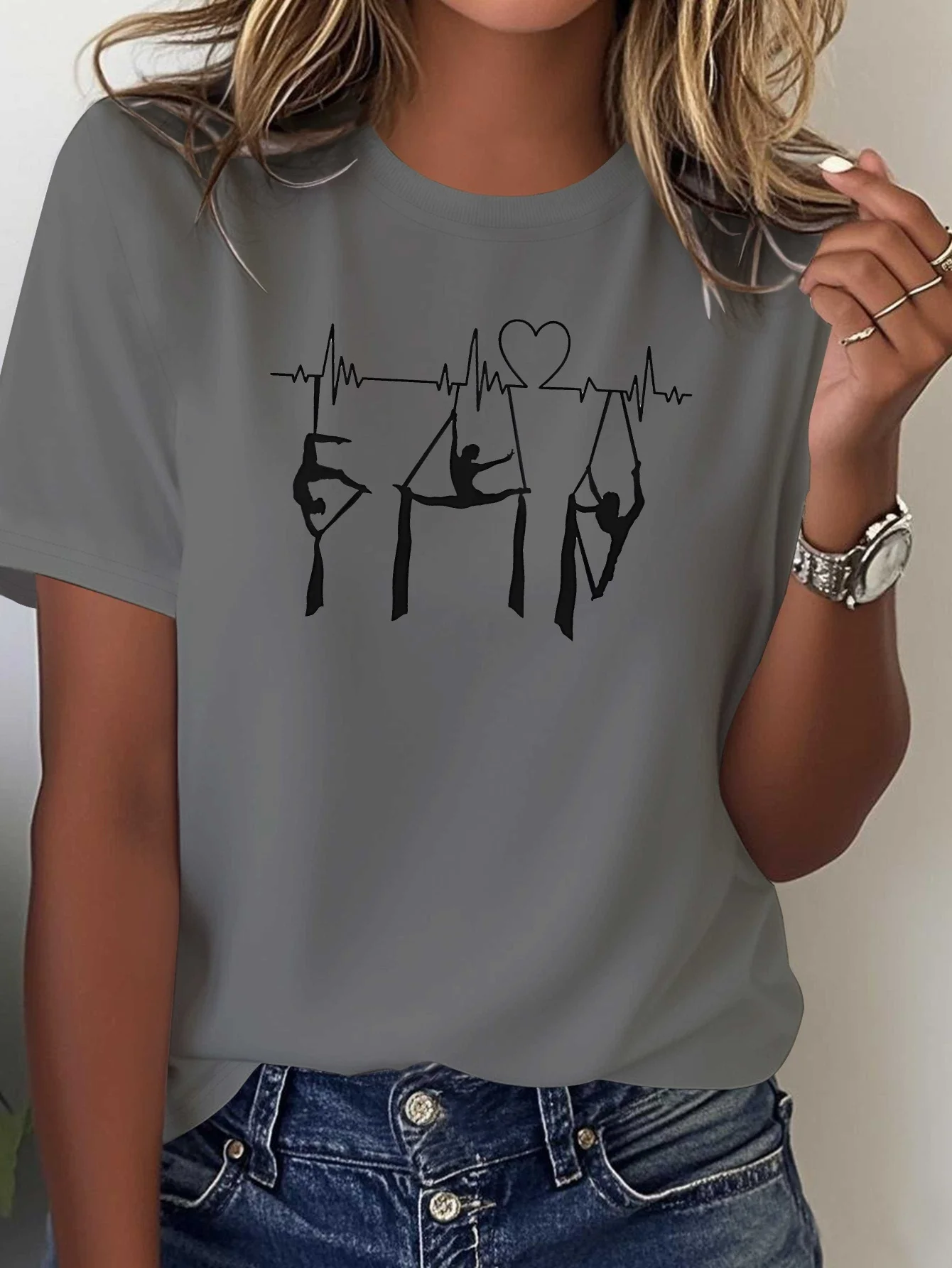 Air Heartbeat Performer Printed T-shirt Polyester Knitted Fabric Round Neck Hoodie Suitable for All Seasons Wearing
