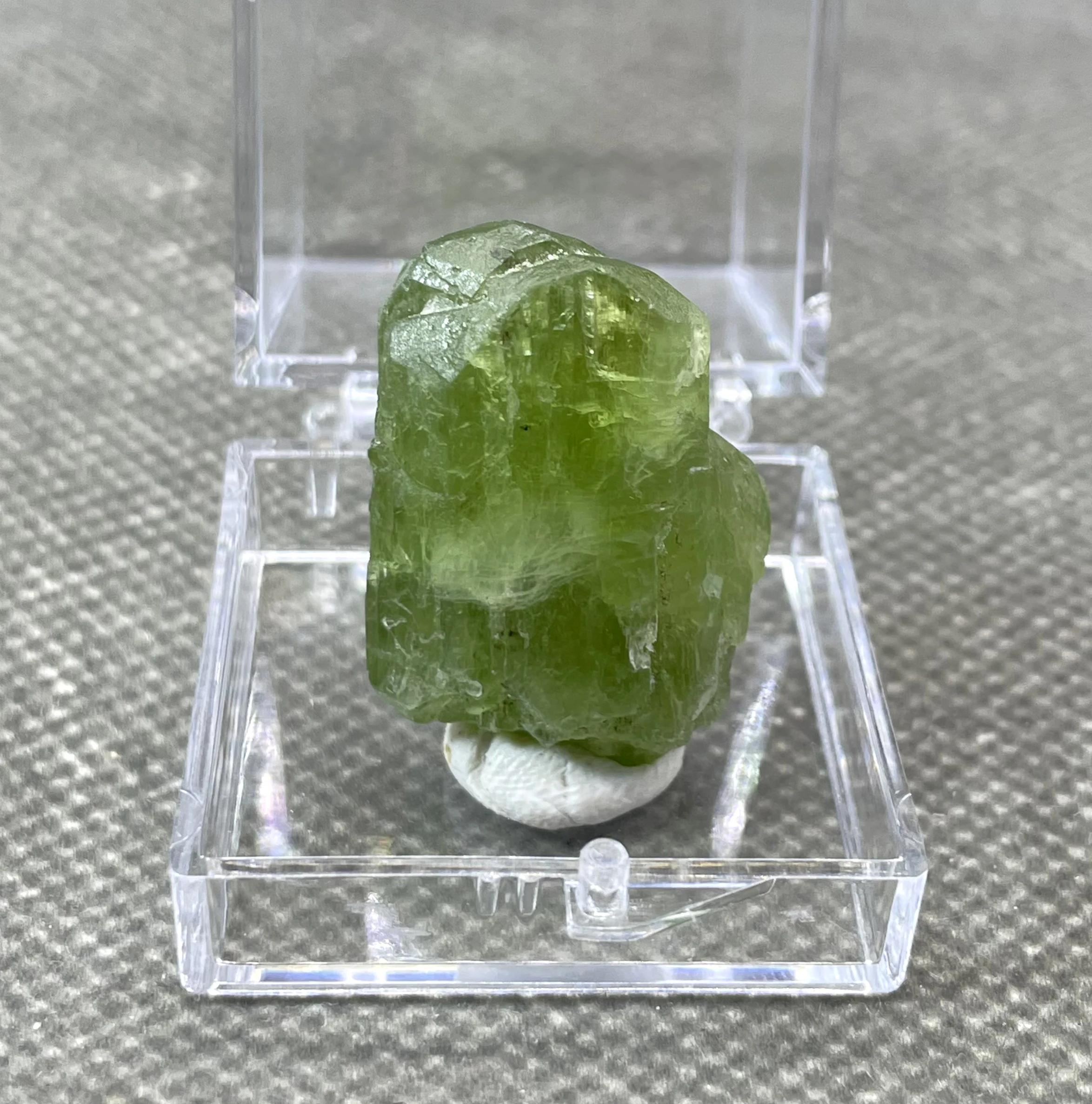 Very rare! 100% Natural Afghanistan diopside Mineral specimen stones and crystals quartz gemstones + box size 3.4cm