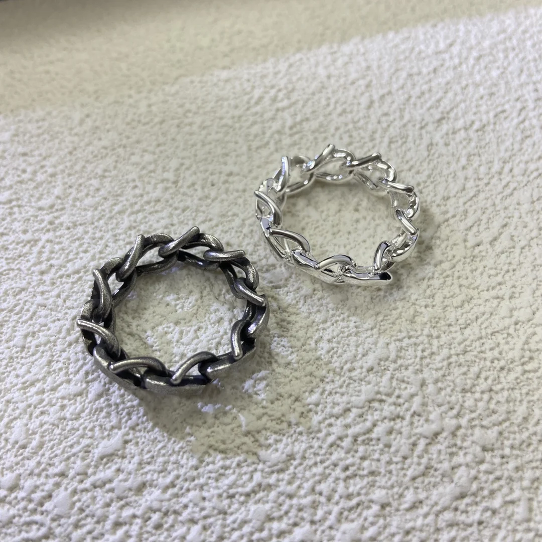 

2025 New Arrival! Minimalist Knot Ring - Sleek Polished Finish