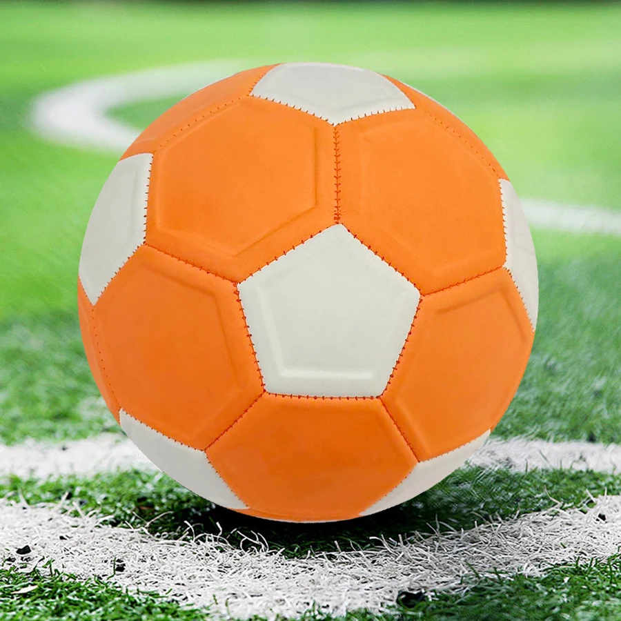 قطعة واحدة من كرة القدم المخيطة المقاومة للاهتراء مقاس 5 لكرة القدم، مناسبة للتدريب والترفيه