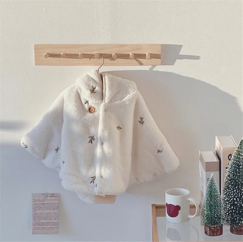Winter kinder Onesie Cape Neugeborenen Baby Jungen Mädchen Kleidung Korallen Flanell Stickerei Swaddle Wrap Winddicht Warme Baby Outfit – Detail 1