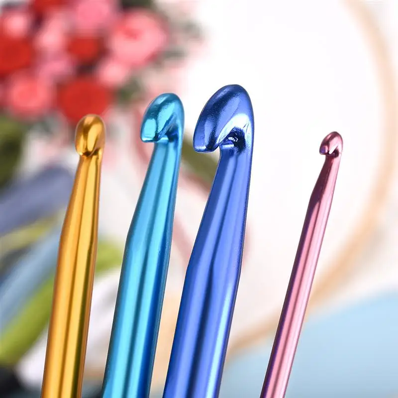 14pcs Metal/Wooden/Plastic Handle Crochet Hook Knitting Needles Set Crocheting KitTool Sweater Knitting DIY Crafts