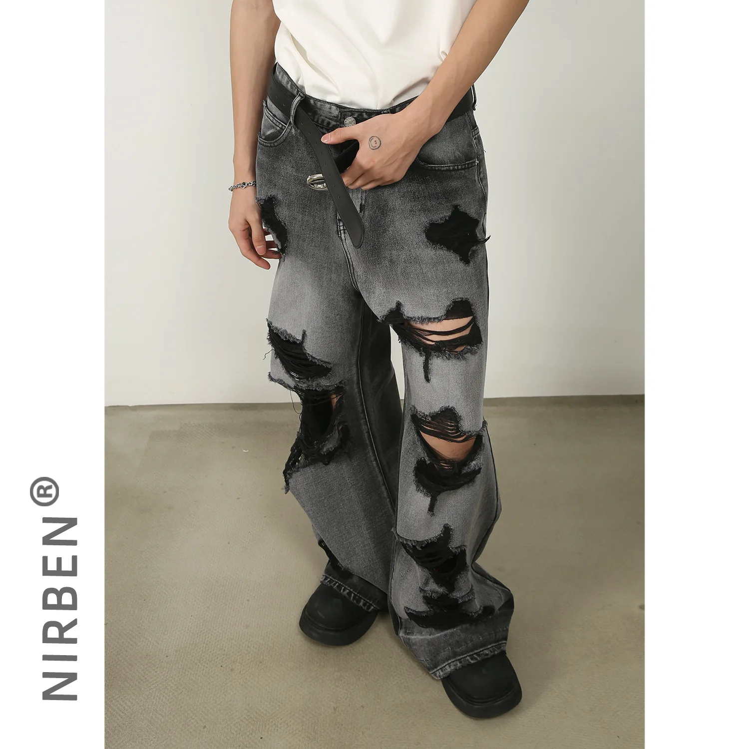 

High Street Ruffian and Handsome Ripped Jeans, Men's Spring Autumn Fashion Straight Wide Leg Pants, Washed Floor-length Jeans