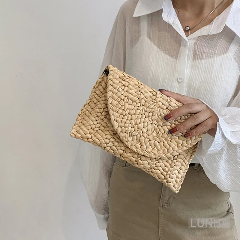 Women's Envelope Clutch Bag Corn Husk Straw Woven Flap Bag Handmade Simple Versatile Handbag