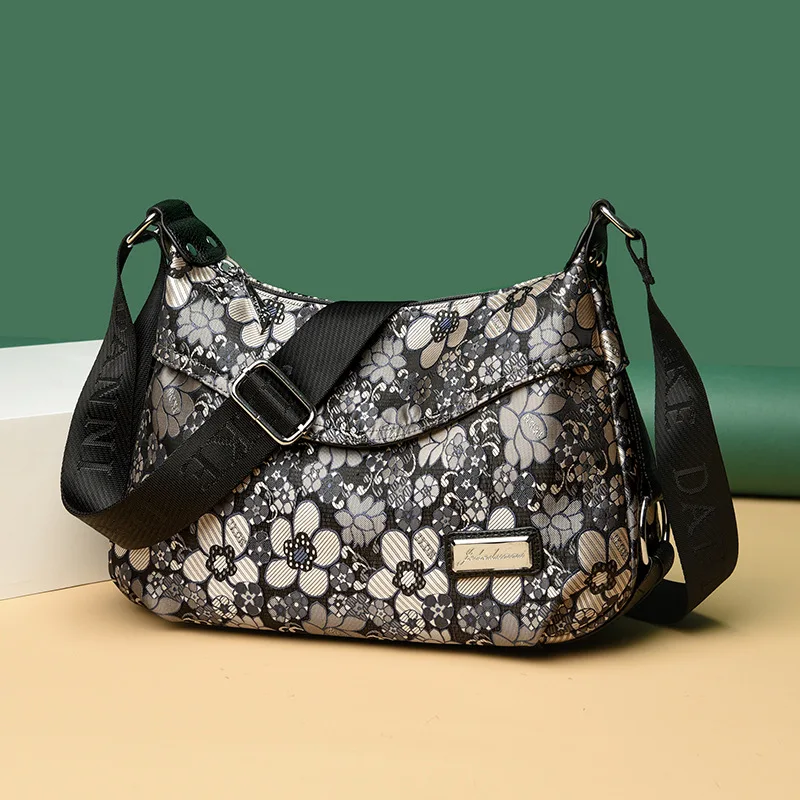 

Waterproof Oxford Shoulder Crossbody Bag for Women - Large Capacity, Multi-Pocket, Versatile, Ideal for Moms