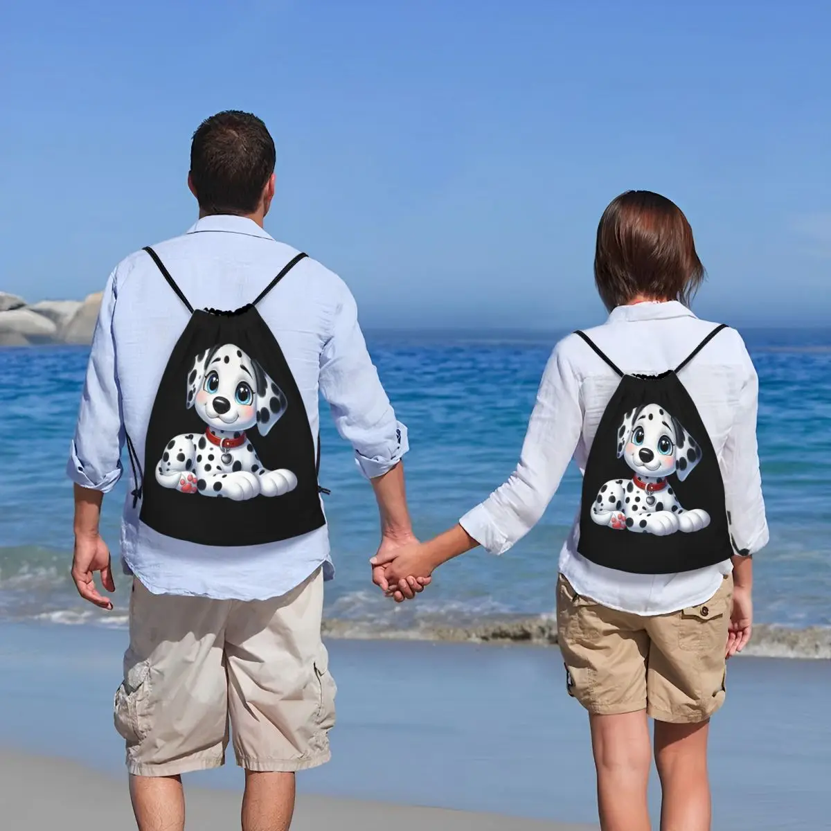 Fondo de corazón de dálmatas personalizado, bolsas con cordón para perro bonito, mochila ligera de almacenamiento para gimnasio y deportes con perro de dibujos animados para hombres y mujeres
