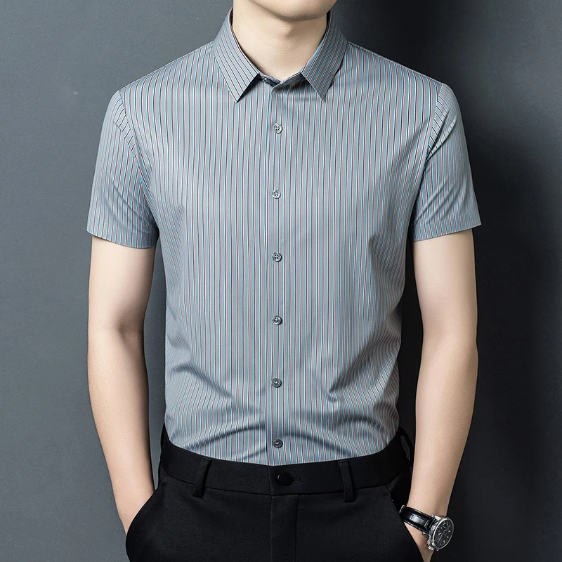 

Summer New Style Men's Fashionable Breathable Striped Skin-Friendly Comfortable Short-Sleeved Shirt/Fsm-2611