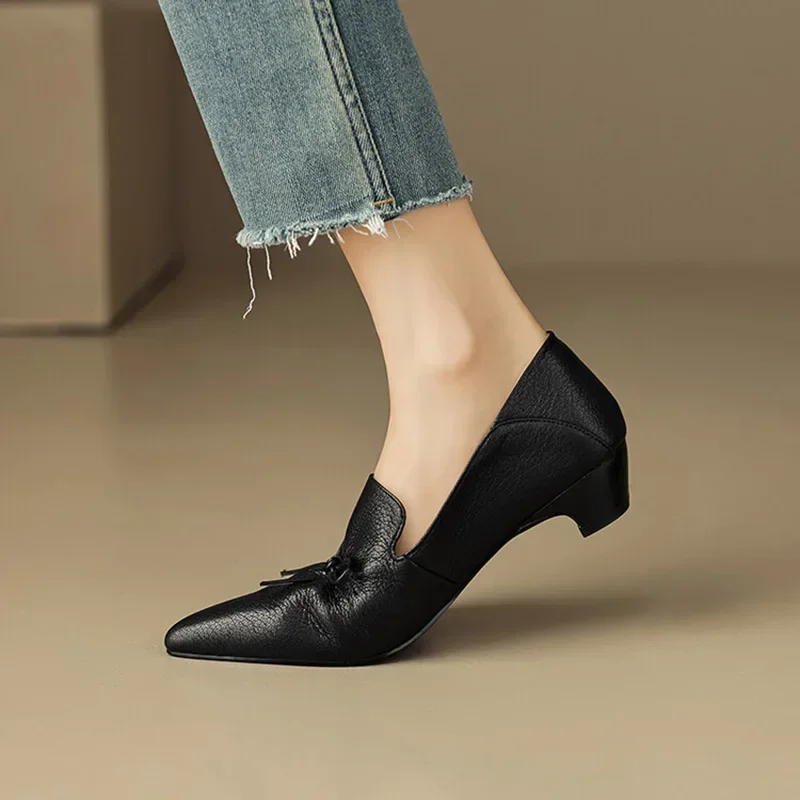 office lady elegant black shoes Women\'s pointed Toe mid Heels 2024 new Genuine leather retro pumps FT3427