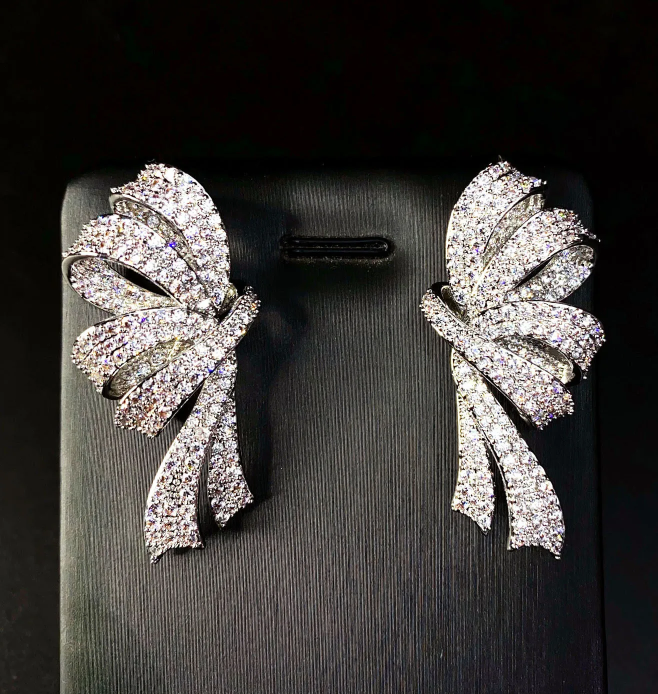 

Luxury bright three-dimensional bow earrings sweet ladies zirconia jewellery set prom versatile event wedding party dress E77