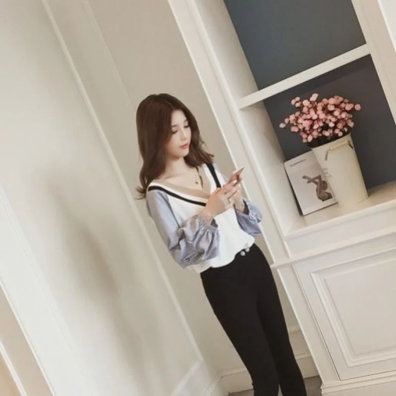 

Autumn New Korean Style Striped Contrast Color Lantern sleeve Shirt Top Women's V-neck Long Underwear Blouse