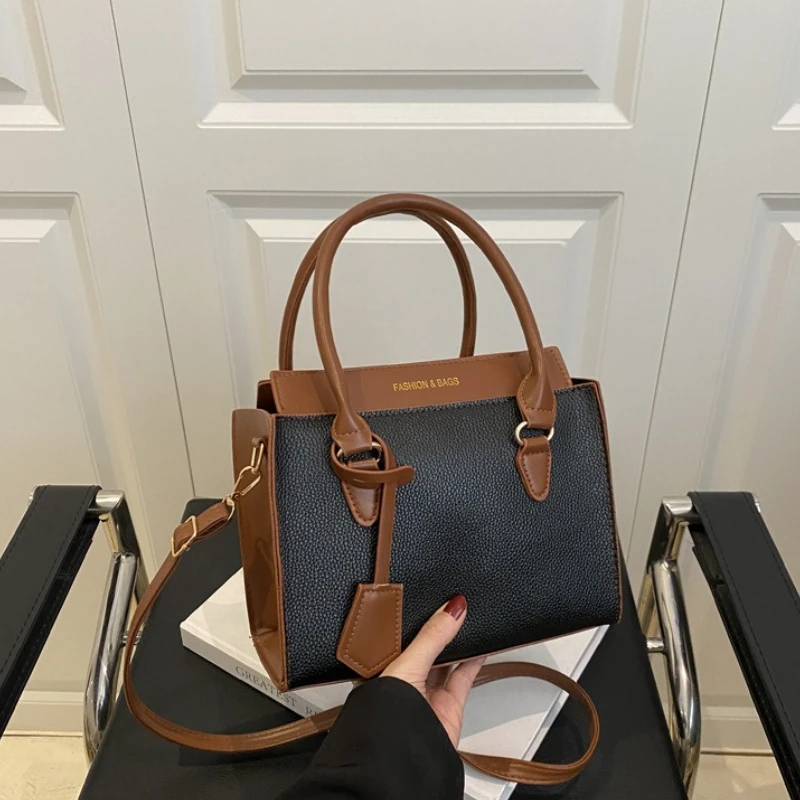 

Fashionable Hand-held Small Square Bag for Women, 2025 New Color Contrasting Light Luxury Shoulder Bag, Commuting Crossbody Bags