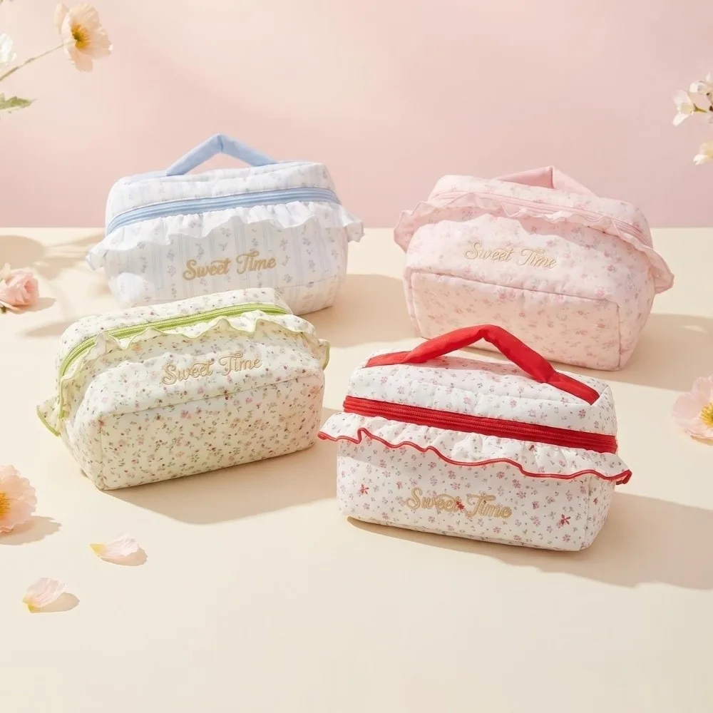 Fashion Floral Print Cosmetic Bag Large-Capacity Ruffled Travel Toiletry Bag Portable Ultralight Storage Bag