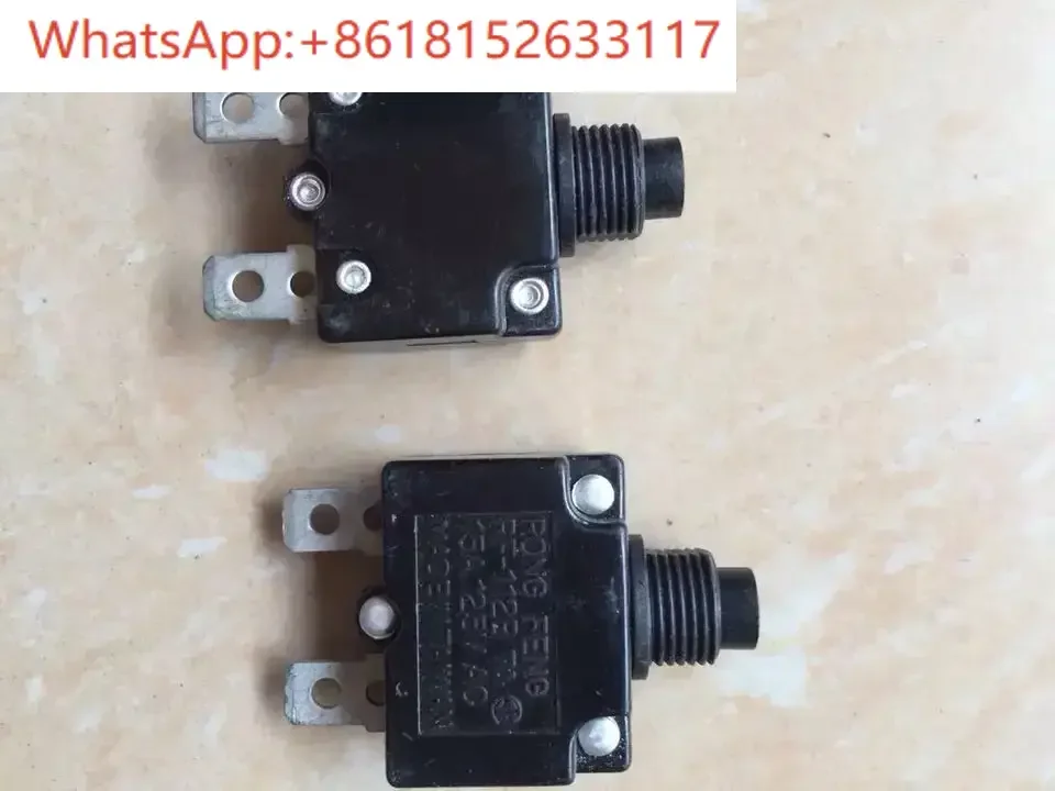 10 قطعة مفتاح حماية التيار الزائد حامي الحمل الزائد 15A125V عدد الأقطاب 1P التيار المقنن 1A