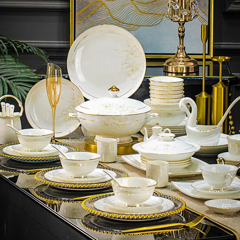 Christmas Luxury Home Dinnerware Sets Gift Party Guests Fine Kitchen Tableware Bone China Vaisselle Cuisine Dishes Sets Full Set