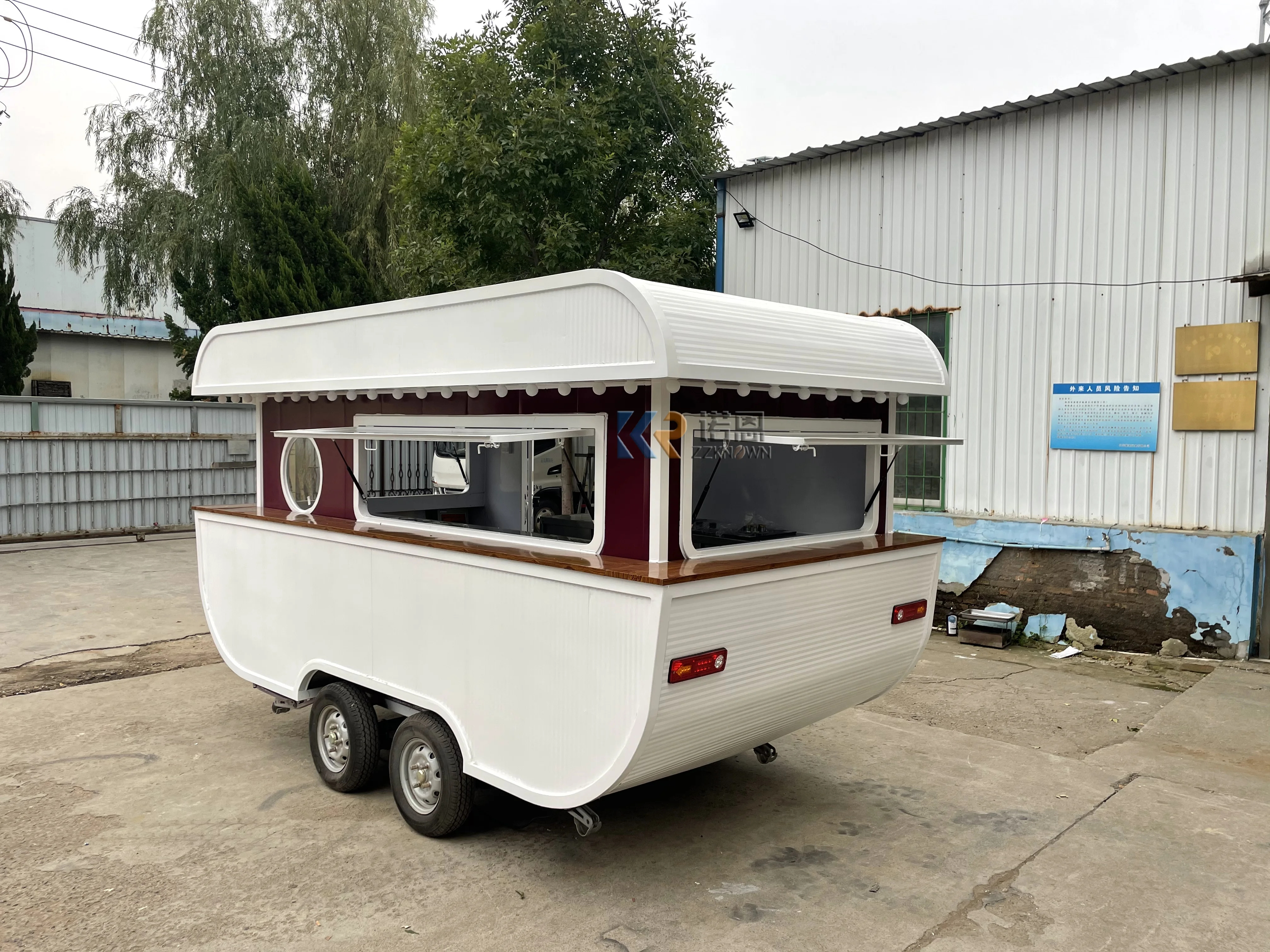 CE Popolare Rimorchio per catering Carrello per alimenti Cater Carrozza da pranzo Gelato Carrello per zucchero filato Stazione alimentare per popcorn con attrezzature da cucina