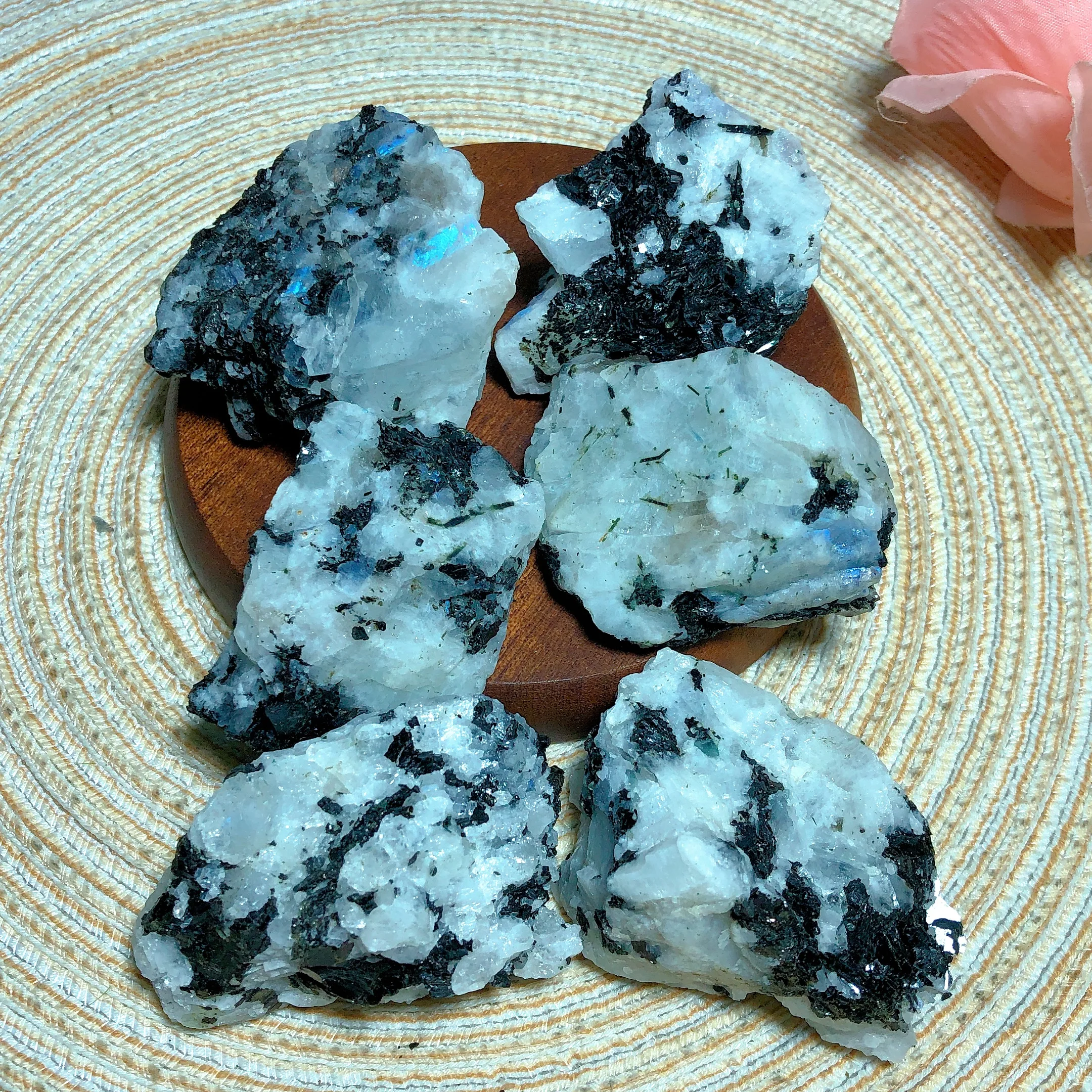 Natural Crystal White Moonstone Raw Stone Mineral Energy Healing Specimen Home Decorations Gift