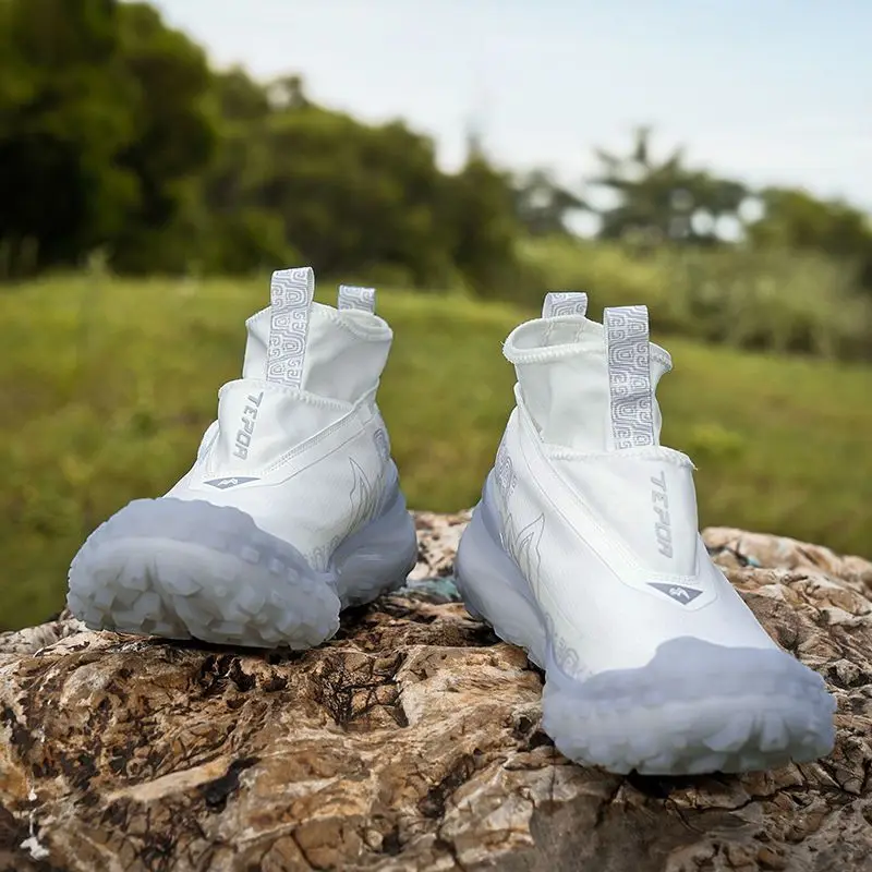 2025 Hiking Shoes Mens Luxury Designer Winter Hiking Hiking Sneakers Mens Outdoor Sports Work Shoes