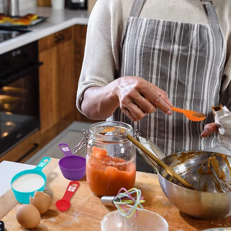 Ensemble de cuillères de mesure standard en plastique, outils de mesure de cuisine colorés, idéal pour la cuisson et la cuisson (document aléatoire), 12 pièces
