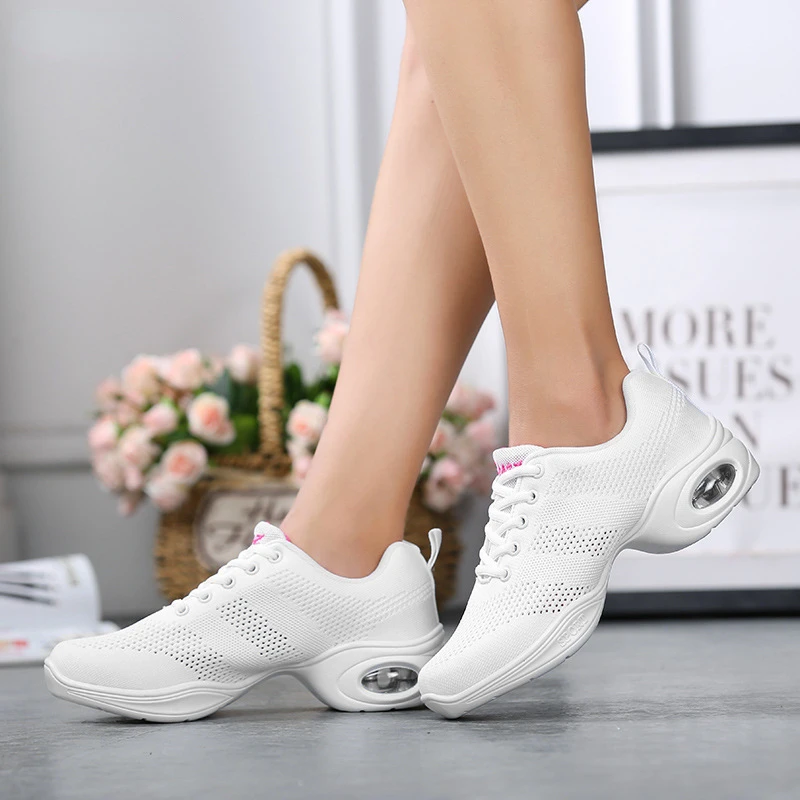 Zapatos de baile de malla para mujer, zapatillas de baile de suela exterior blanda modernas de Jazz, zapatos deportivos ligeros transpirables para baile