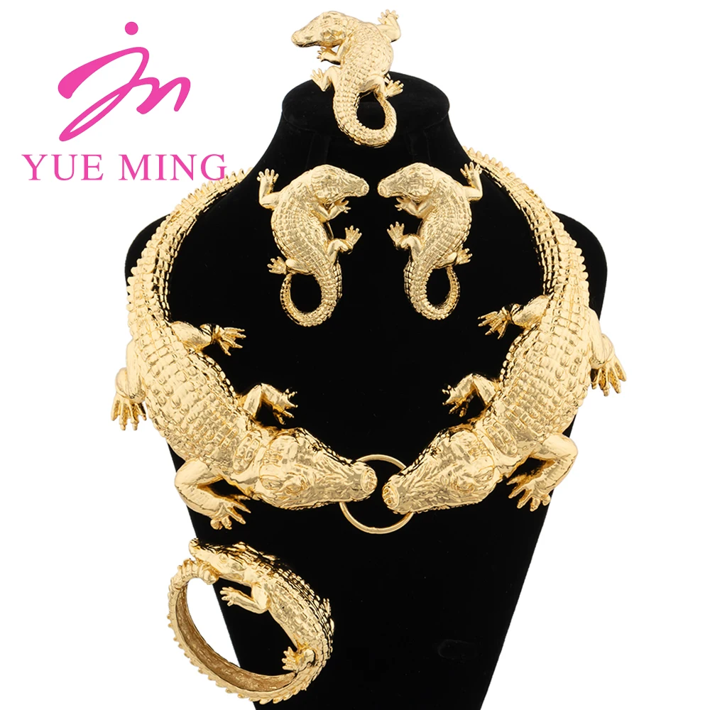 

Fashion Jewelry Set Italian Gold Plated Crocodile Body Pendant Necklace Bracelet Earring Ring Woman Necklace Personality Design