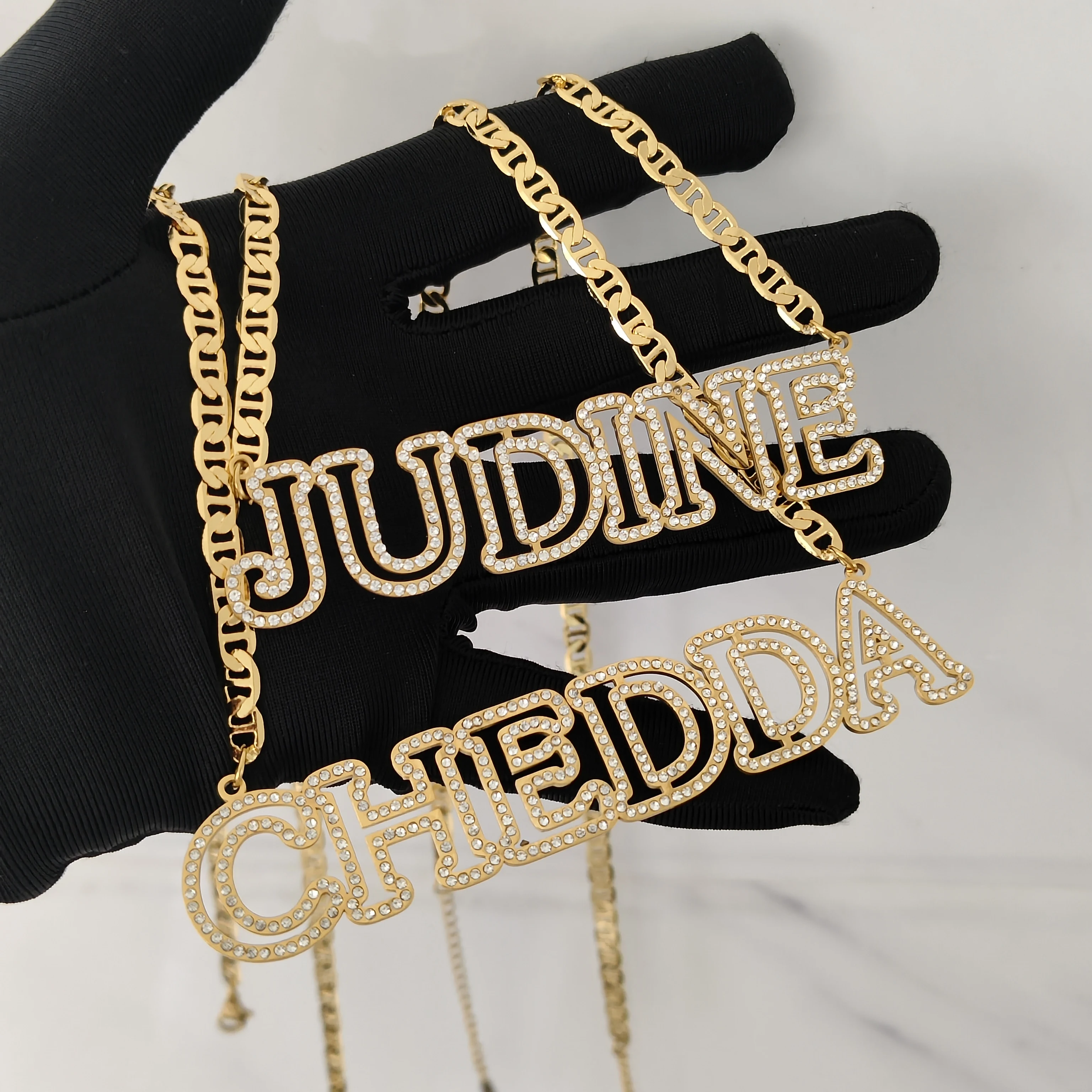 

DCEE Customized Name 8-9cm Nameplate Necklace Personalized Letter Large Diamond Necklace Birthday Gift Manufacturer Direct Sale