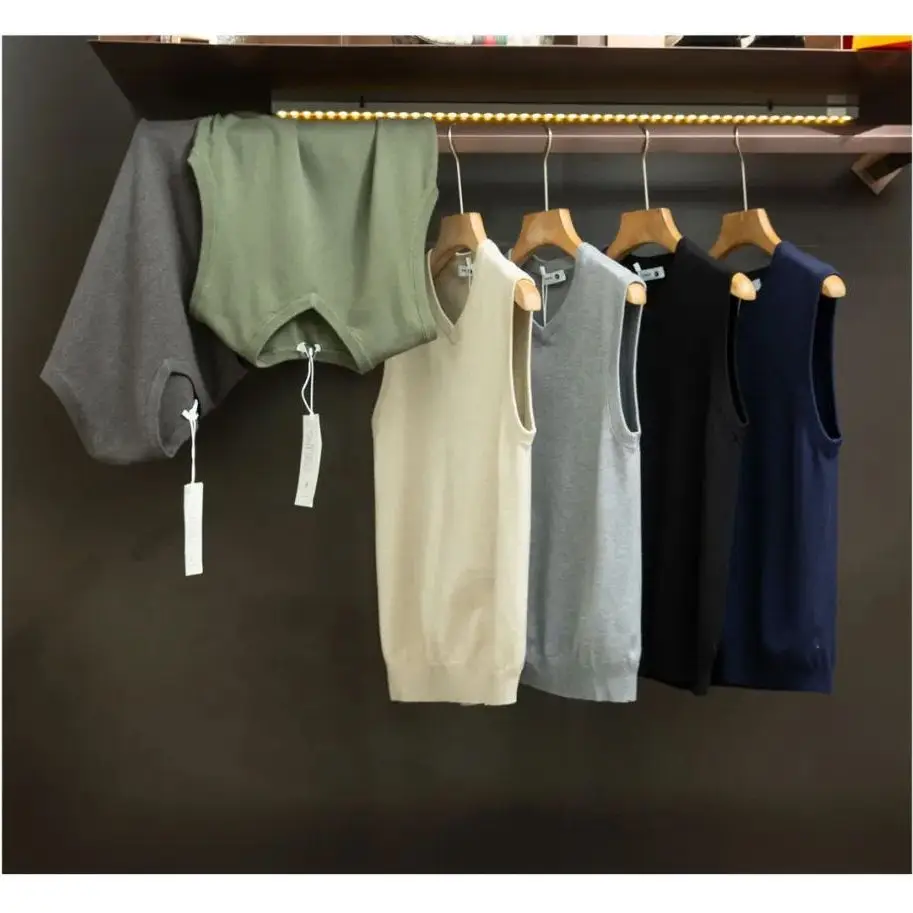  Knitted Vest ! New Autumn Arrival Sleeveless V-Neck Inner Wear Warm Standard Fit Youth Fashion Daily Wear Thin Model