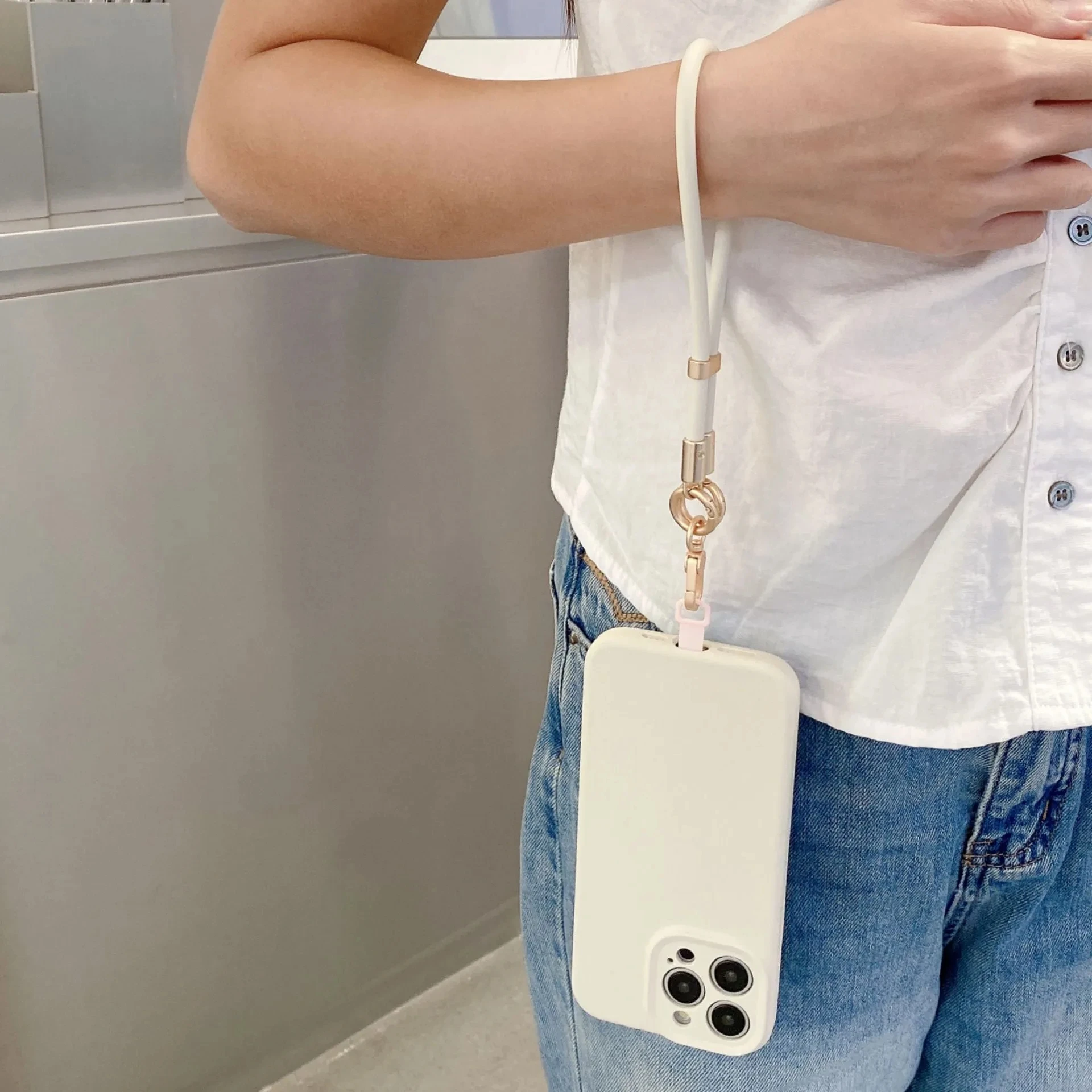 Liquid Silicone Wrist Strap for Mobile Phones, Gift Idea