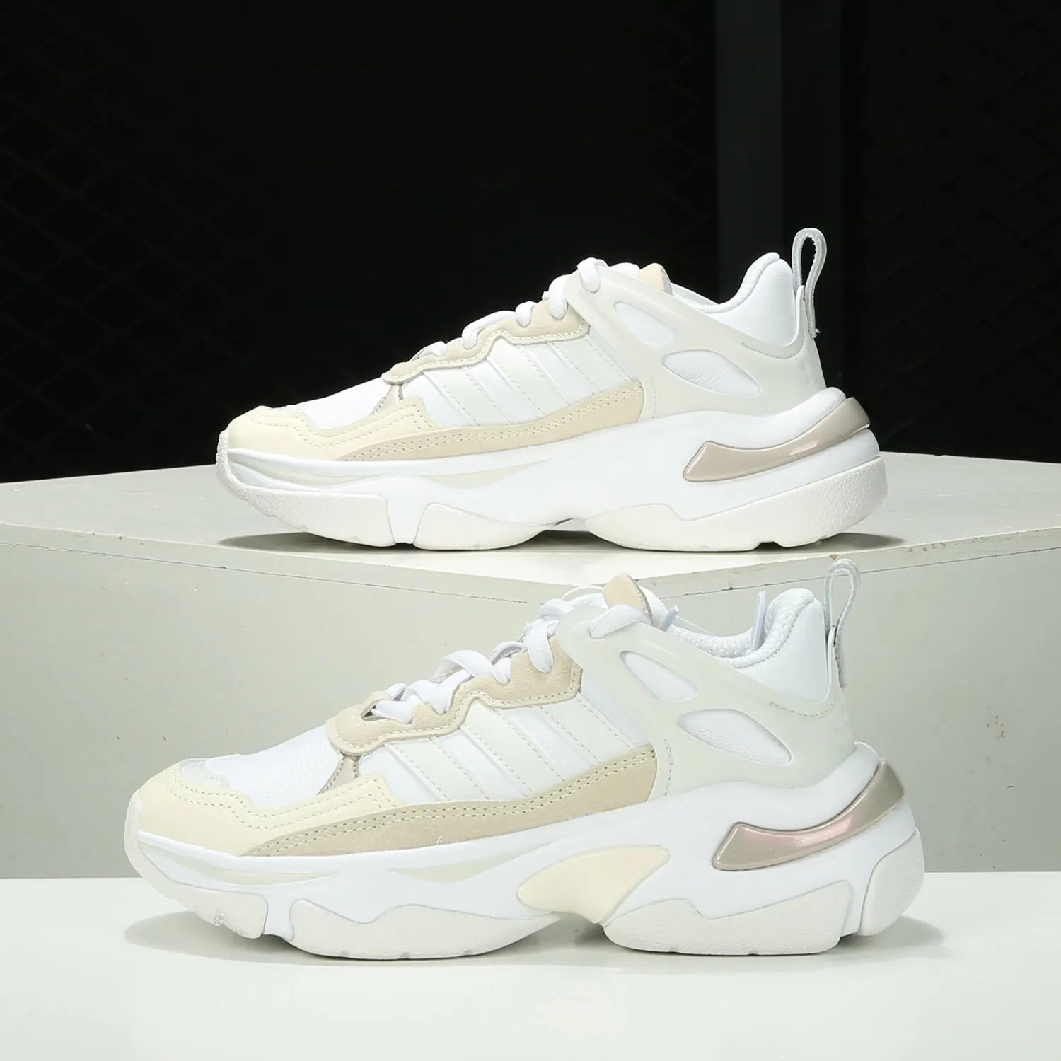 

Оригинальная женская повседневная спортивная обувь Adidas New Season neo BOUJIRUN FY6053