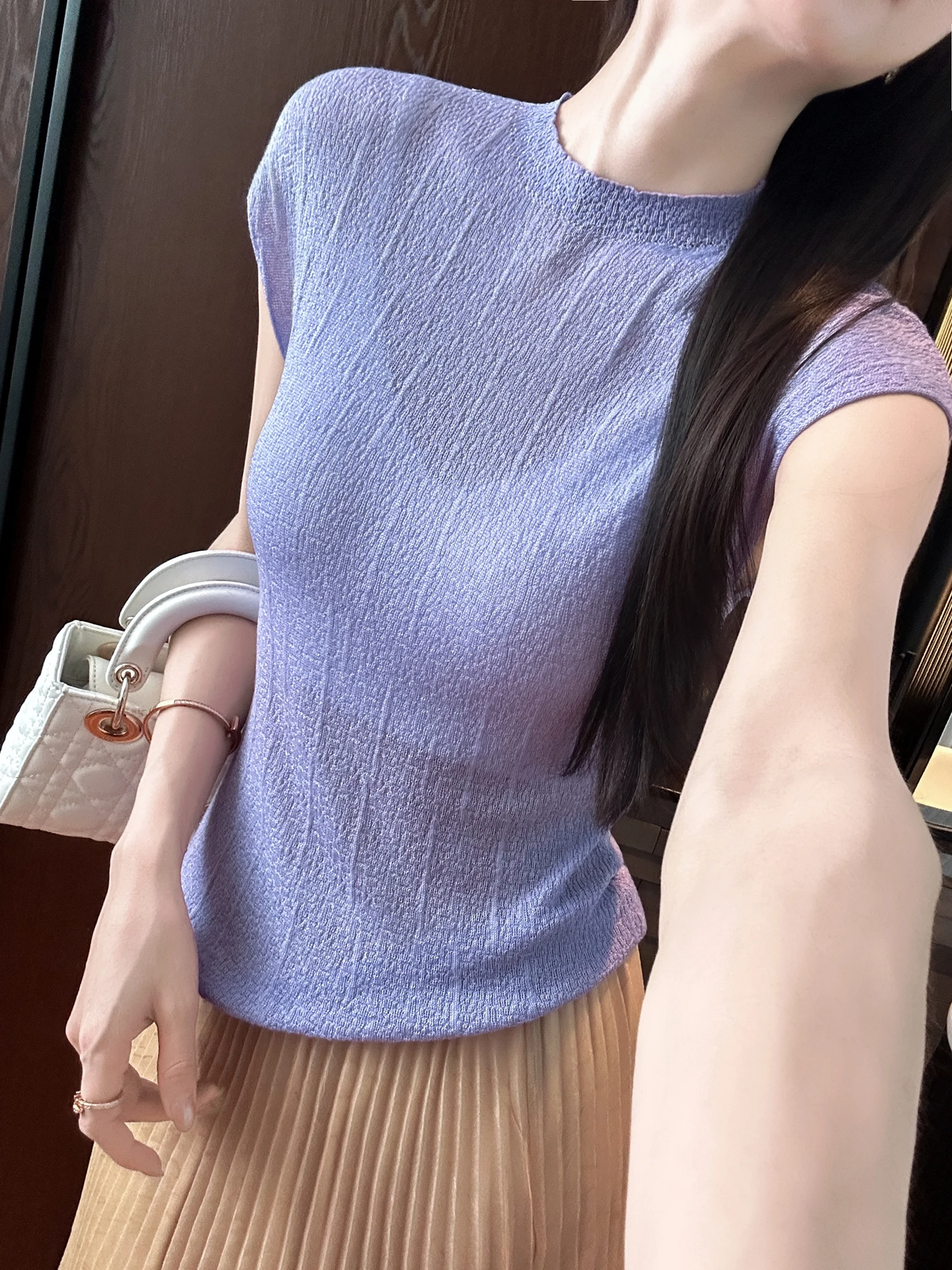 

Elegant Knitted Short Sleeve Women's Top by YOU SEE Romantic Texture Comfortable Breathable Casual round Neck Summer Fashion