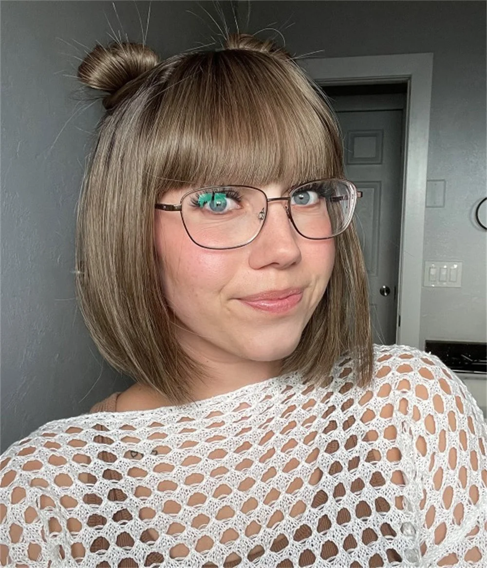 Cute Light Brown Bob Wig with Bangs Synthetic Lace Front Wig Blonde Highlights Fringe Bob Hair Grils Gift Wig Daily Party Use
