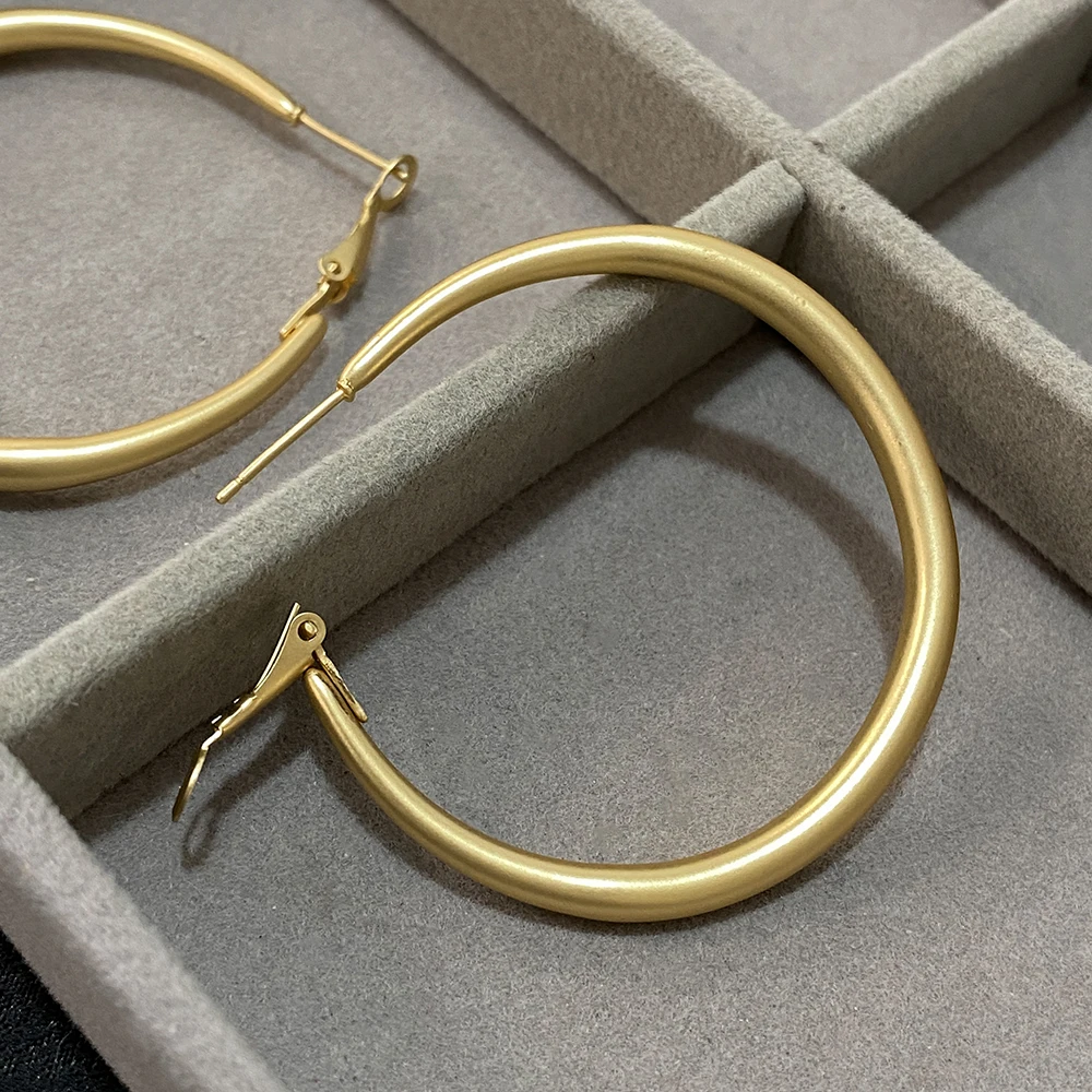 Freetry Simple Big Hoop Earrings for Women Exaggerated Vintage Matte Gold Color Plated Metal Earrings Minimalist Jewelry Gifts