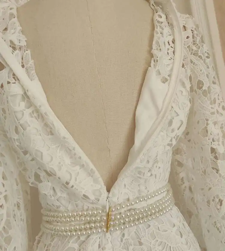 2025 Estate Autunno Elegante ricamo floreale Abito lungo in pizzo bianco Donna Perle di cristallo Cintura Prom Evening Party Abiti midi