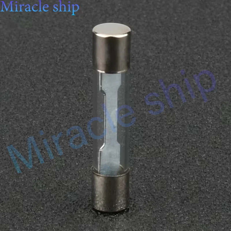 Fuse 682-82151 682-82151-00-00 682-82151-00 For Yamaha Boat Engine Parts Outboard Motor 68282151