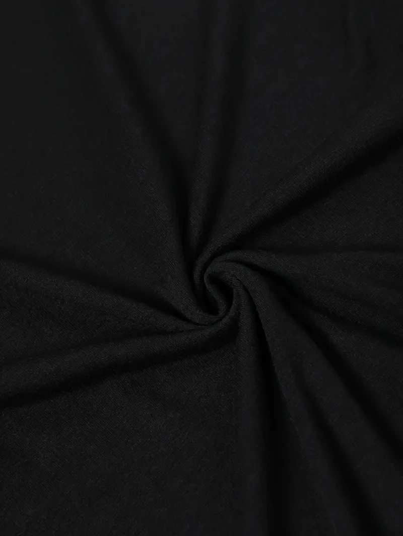 تي شيرت Sanrio Kuromi بنمط كرتوني مطبوع برقبة دائرية وأكتاف مصنوع من القطن الخالص، بلوزة مريحة وفضفاضة بأكمام قصيرة