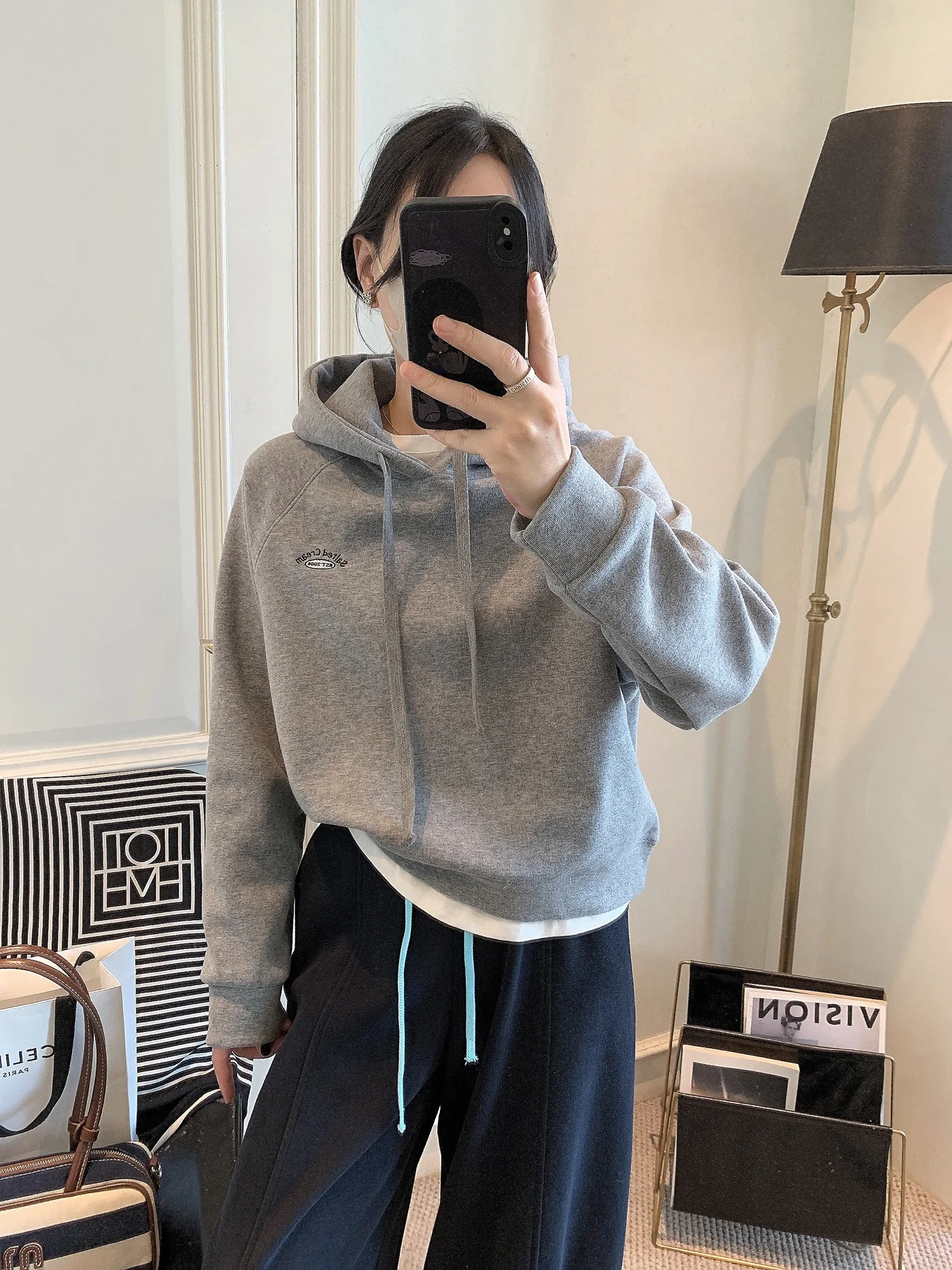 Thiened Fce Hoodie Women's Faionable Korean Sle Winter Clothes Simple Hong Kong Flavor Women's Long Sve Crew Ne...