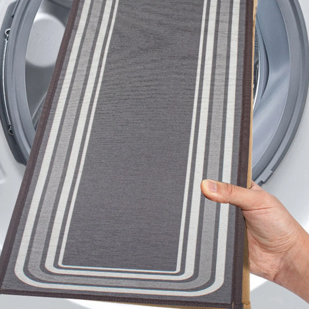 

Self-Adhesive Stair Tread Carpet Runner Durable Polyester for Wooden Steps Easy to Install and Maintain Stair Treads