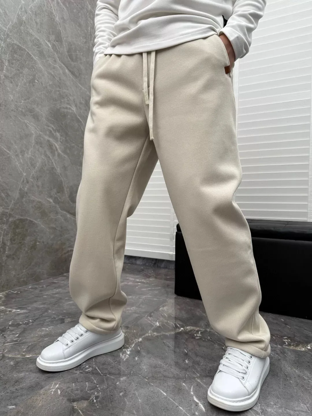 

Мужские повседневные спортивные штаны Harlan на подкладке, уличные свободные спортивные штаны, прямая эластичная талия, средняя талия, нейтральная повседневная одежда