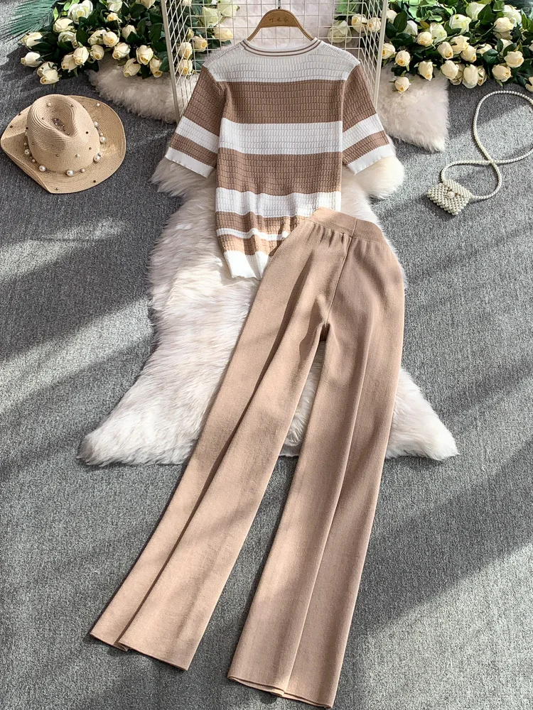 

Casual High Waist Slimming Wide Leg Pants Set with round Ne ort Sve T-irt Top College Sle Color Blo Striped Design