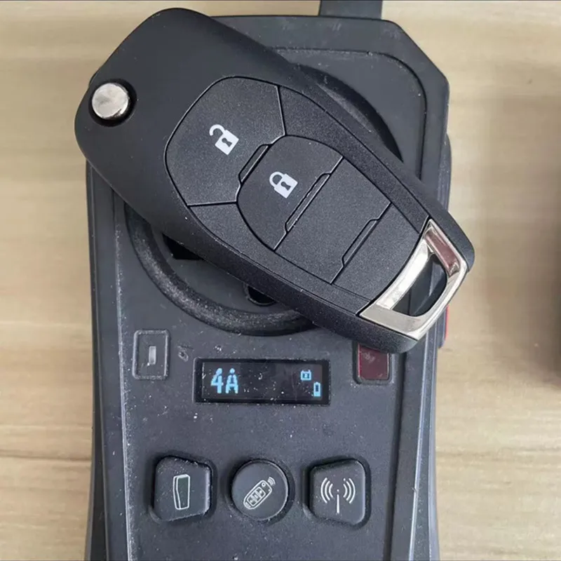 2  3 Button Aftermarket Flip Remote Car Key 4A Chip 433Mhz for Chevrolet Trax Spark Sonic 2021 Cruze 2015 Car Remote Key