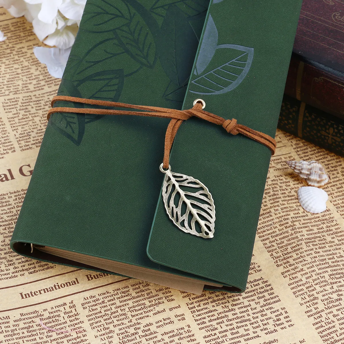 Leaf Pattern PU Cover Vintage Blank Journal Loose Leaf String Bound Notebook Travel Diary Size L Green