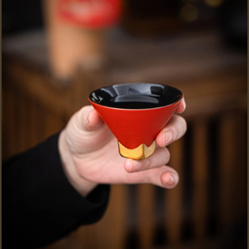 Chinesisches Teeservice Matte Rote Keramik-Teetasse mit Goldrand Handgefertigte Traditionelle Gongfu-Teetasse für Hochzeitsgeschenk Heimdekoration