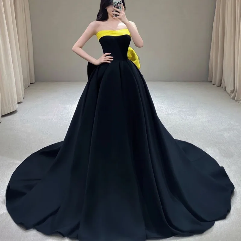 Elegant Black/Gold A-line Celebrity Prom Dresses Strapless Big Bow Satin Formal Evening Gowns Vestidos De Fiesta Robe Soiree