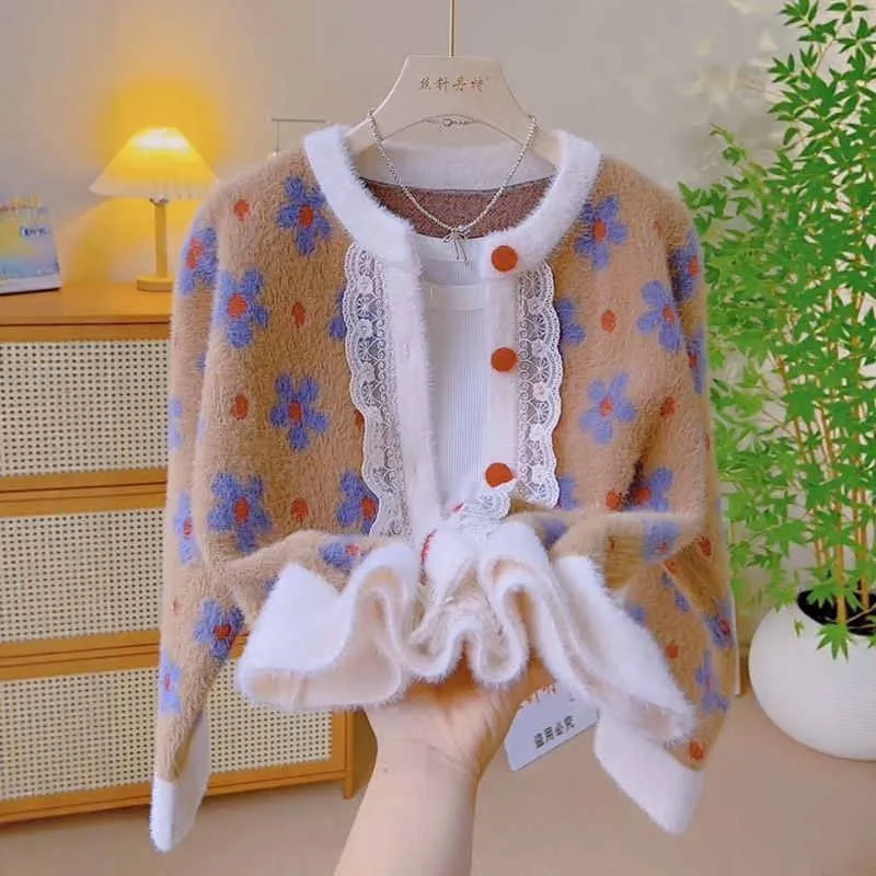 Women Retro Lace Patchwork Plush Coat  2026 Spring Autumn Winter New Fashion Short Jacket Windproof and Warm Soft Outerwear Top