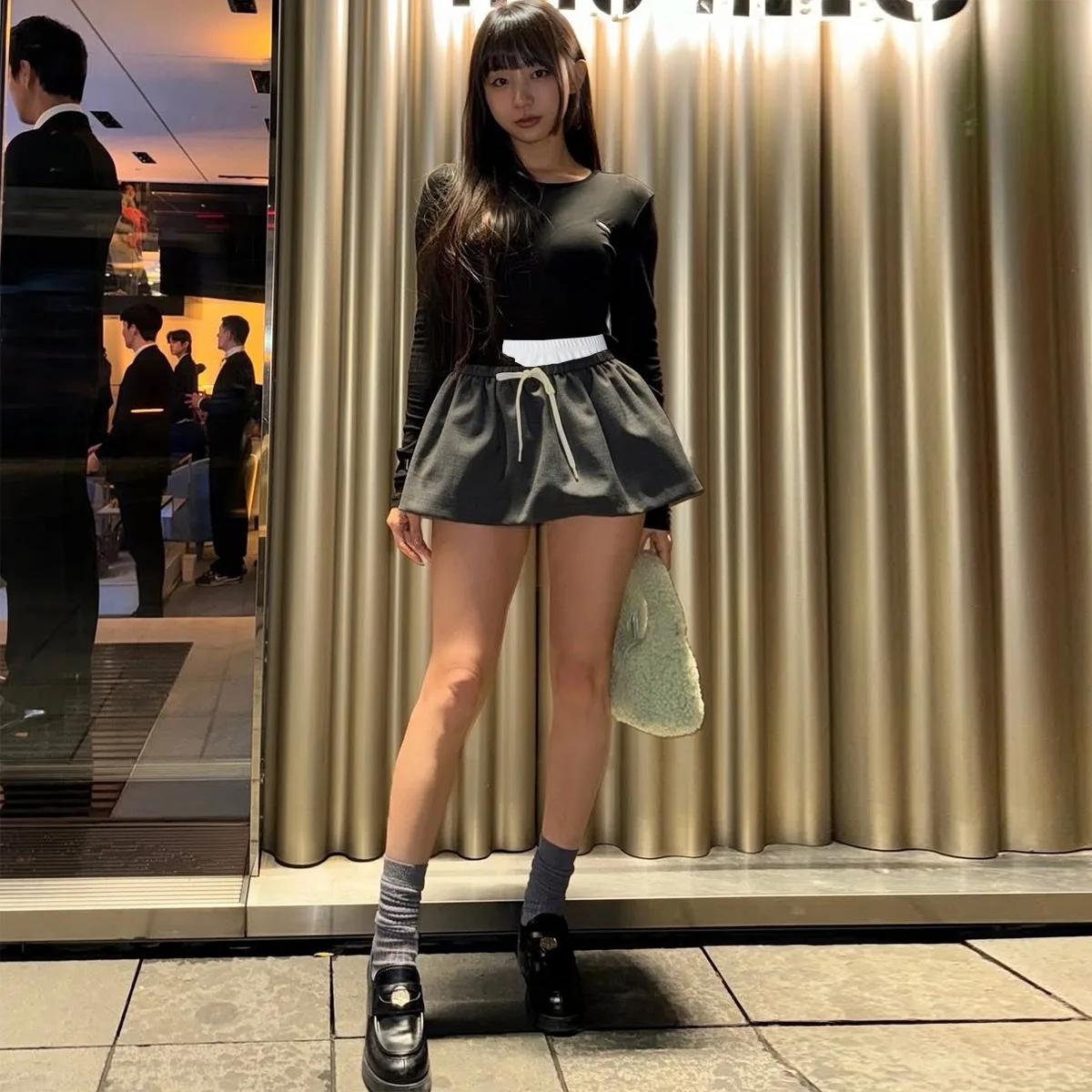 กระโปรงผู้หญิงสไตล์ยุโรปและอเมริกา รุ่นใหม่ประจำฤดูร้อนปี 2025 ดีไซน์ตัดต่อสีตัดกัน แต่งเอวสองชั้น รหัสสินค้า cw44768