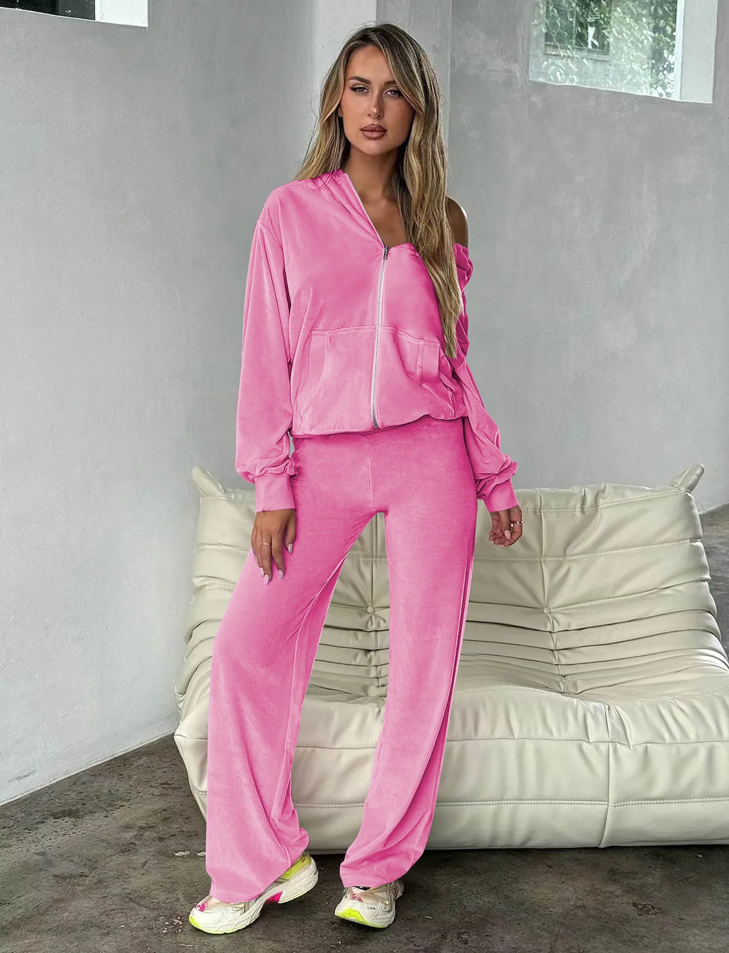 

Stylish Women's Suit Winter Hooded Long-Sleeved Top And Wide-Leg Pant Outfits Solid Color Ladies Two-Piece Set