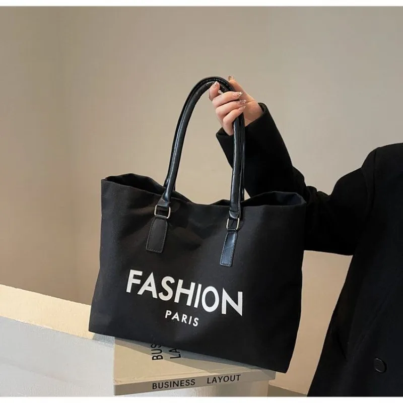 2026 Autumn Winter New Casual Letter Large Capacity Commuter Bag Shoulder Shopping Bag Foreign Style Underarm Portable Tote Bag 3