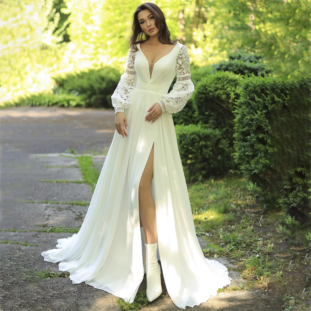 

Weilinsha Boho Chiffon Wedding Dress A-Line Sexy V-Neck White Lace Long Sleeves Gowns Side Slit Sweep Train 2022